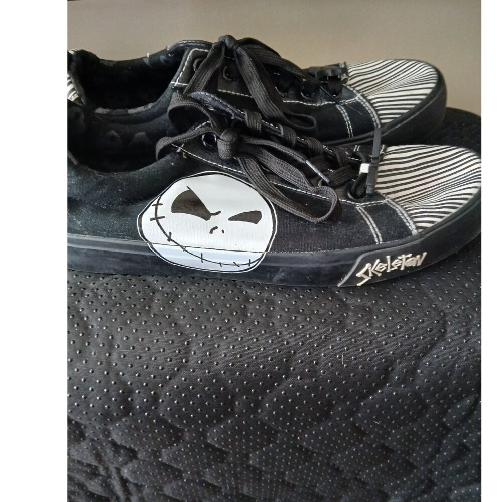 Men's Officially Licensed Disney Nightmare Before Christmas Sneakers Size 9.5